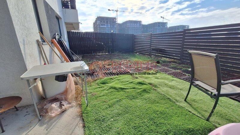 Berceni, sector 4, mutare directa la 2 camere cu gradina 50 mp.