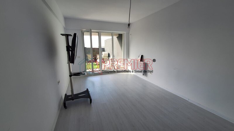 Berceni, sector 4, mutare directa la 2 camere cu gradina 50 mp.