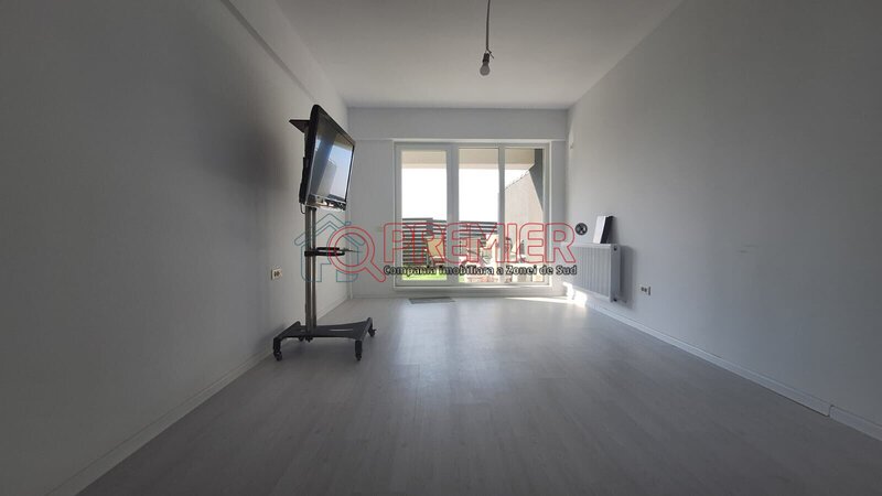 Berceni, sector 4, mutare directa la 2 camere cu gradina 50 mp.