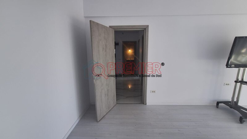 Berceni, sector 4, mutare directa la 2 camere cu gradina 50 mp.