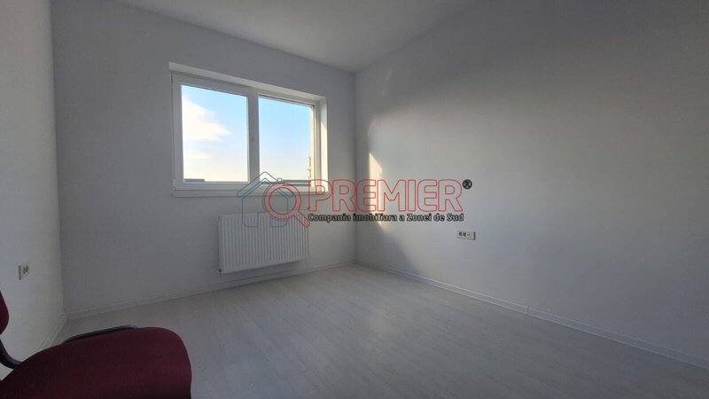 Berceni, sector 4, mutare directa la 2 camere cu gradina 50 mp.