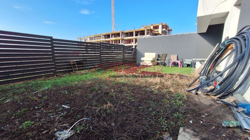 Berceni, sector 4, mutare directa la 2 camere cu gradina 50 mp.