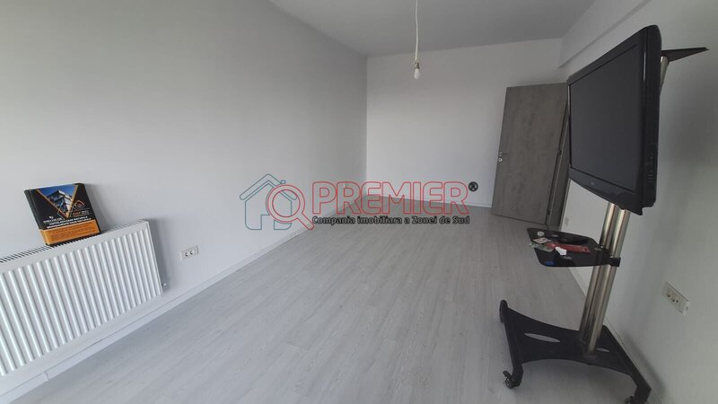 Berceni, sector 4, mutare directa la 2 camere cu gradina 50 mp.